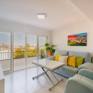 Wide And Colourful- 3bd 1bth- Triana Apartamento